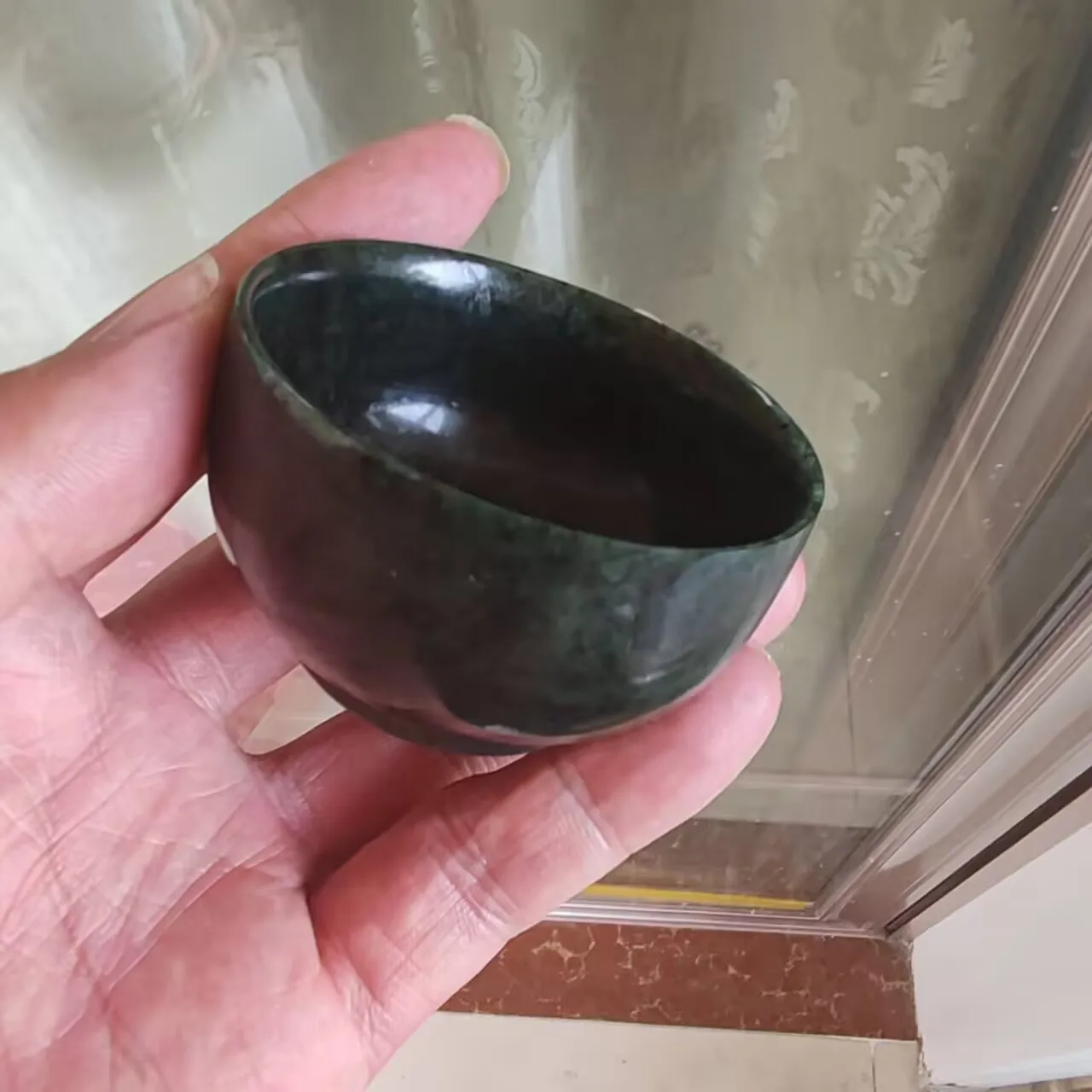 Tibetaanse Geneeskunde Koning Steen Theekopje Natuurlijke Groene Jade Kung Fu Teaset Chinese Theeceremonie Healing Magneet Stenen Gongfu Theewaar