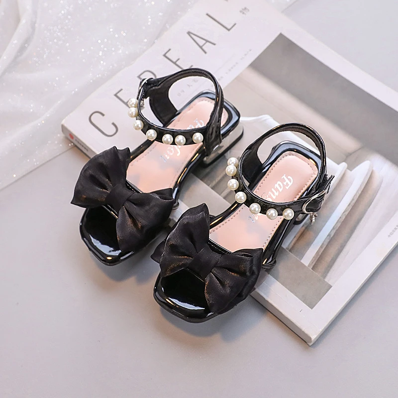 New Children Sandals Bowtie Beading Patent Wedding Princess Girls Low Heel Sandals Party Dance Baby Flats Kids Performance Shoes