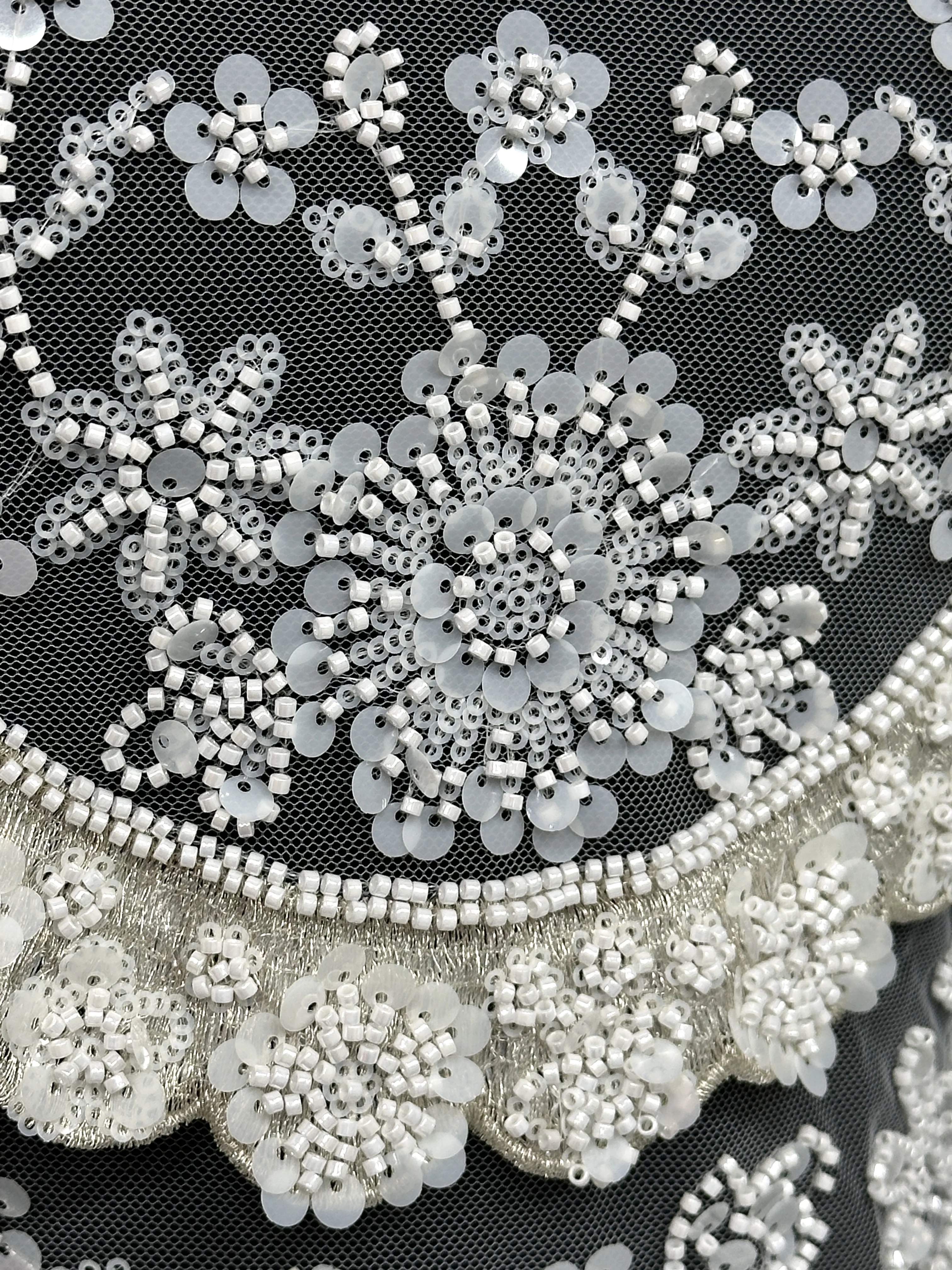 Luxury African Sequins Beaded Lace Fabric European Wedding Lace Nigerian Tulle Net Lace Fabric