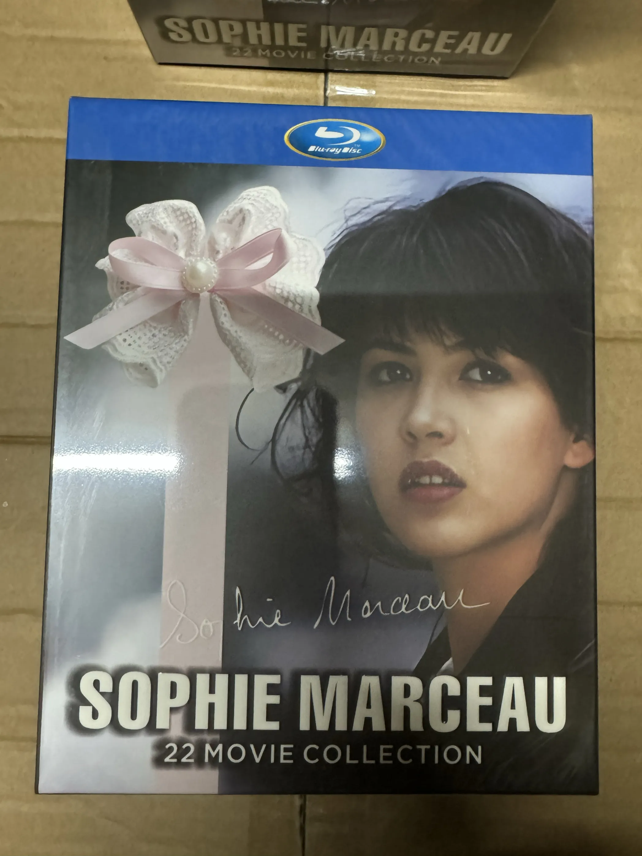 

Коллекционный набор фильмов на 22 дисках Blu-ray Ultra HD: Классические фильмы Софи Марсо