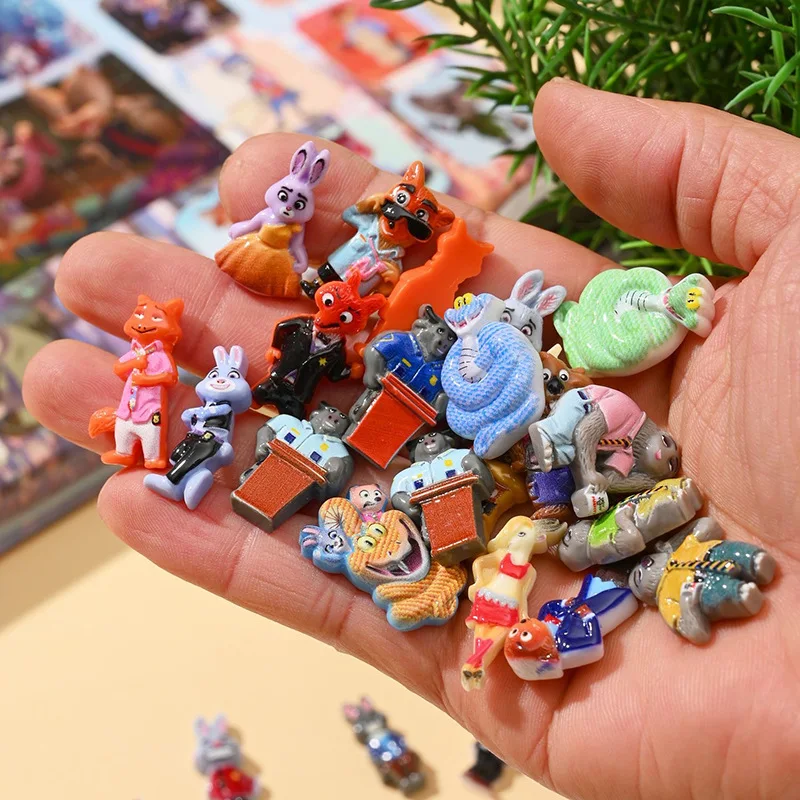 جديد ل Zootopia2 صندوق أعمى ثقب متعة أنيمي التقويم قلادة مفاجأة صندوق الكرتون عيد الميلاد صندوق غامض هدايا الحفلات 40 قطعة