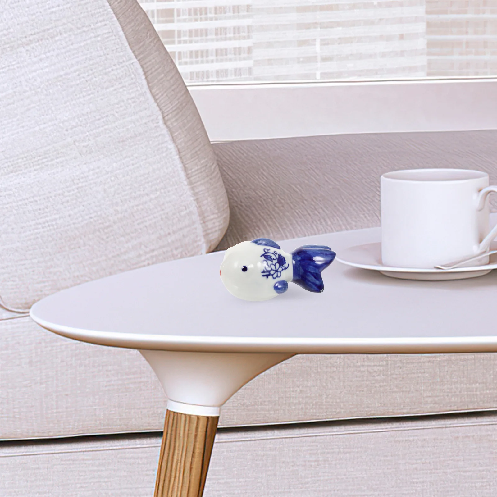 

Floating Ceramic Fish Statue Aquarium Decor Lifelike Fish Tank Ornament Simulation Landscape Decor for Tea Table Flower Pool