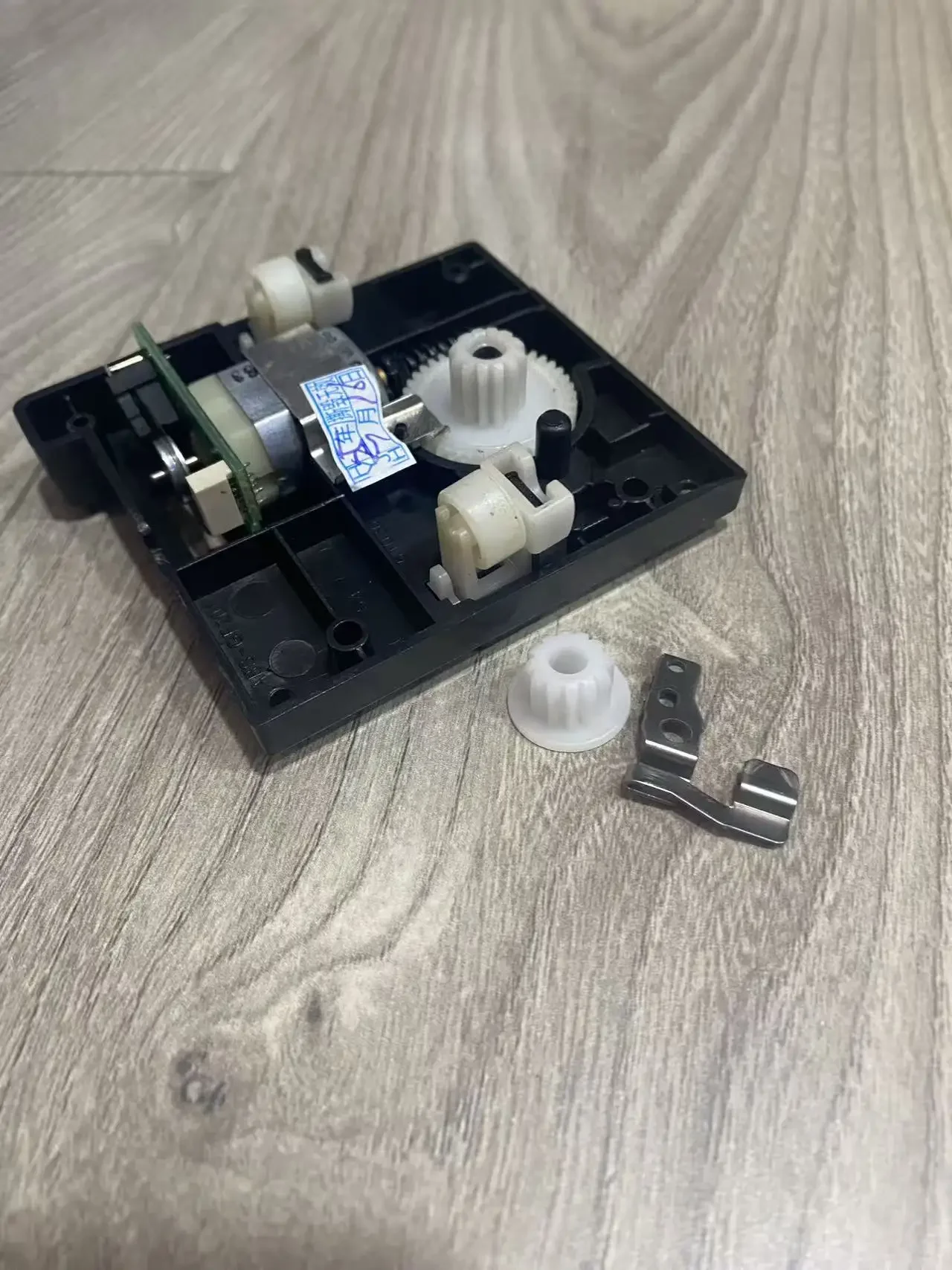 New original Scan Head Bracket support for hp M1120/M1120N/M1005/1312nfi CB376-67901 on sale