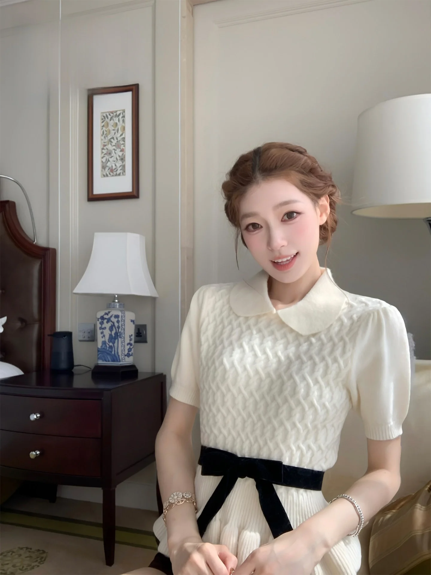 

Cloud Feeling Knitted Sweater with Bow Tie Wave 4 Colors Slim Fit Soft Medium Thin ort Sve Collar Top