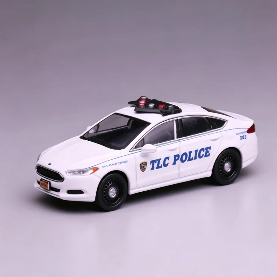 

596 1:64 Mondeo TLC POLICE Taxi & Limousine Commission 120 Diecast Alloy Car Model Collectible Gift