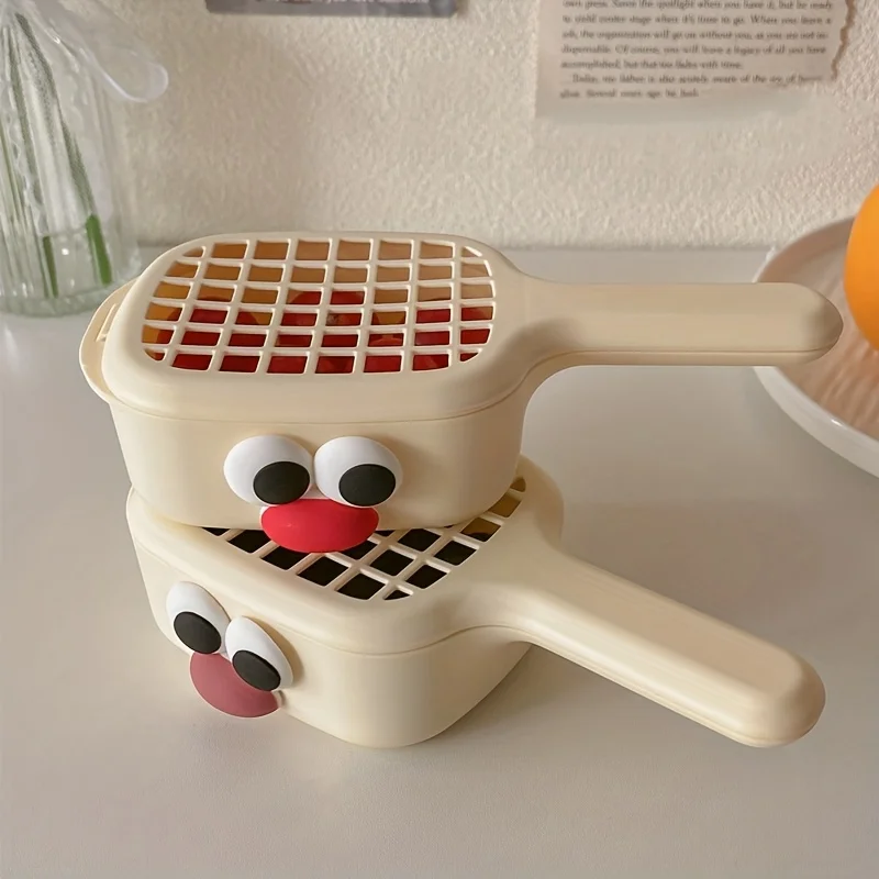 Mini fruit plastic drain basket with random stickers, easy to clean kitchen drain basket, suitable for cherries and blueberries