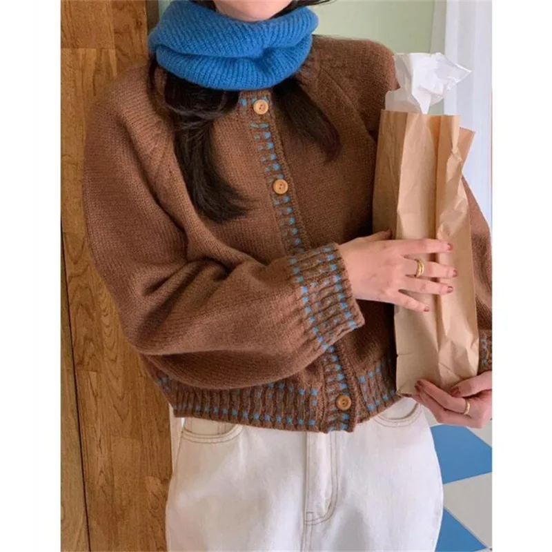 Cárdigan de punto para mujer, pantalón corto elegante, informal, con cuello redondo, de un solo pecho, Color contrastante, otoño e invierno, nuevo suéter versátil y dulce