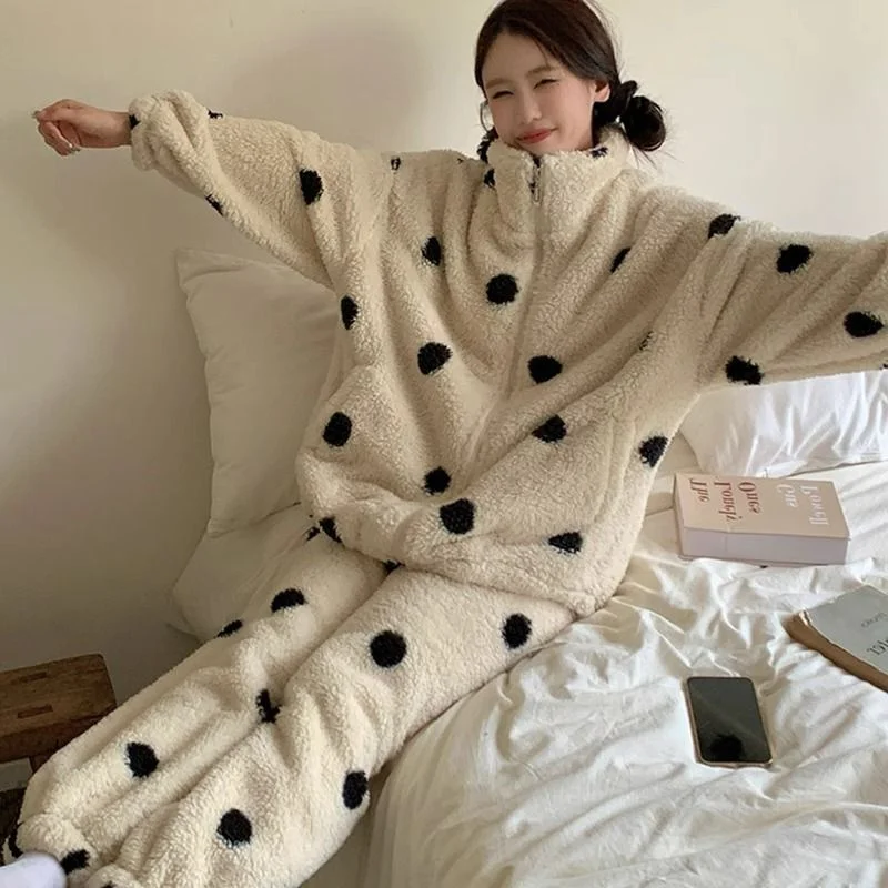 

plus Size Coral Fleece Pajamas Set Thickened Outerwear Sleepwear Two-Piece Suit for Heavy Women Comfortable Home Clothes