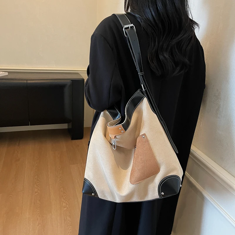 Autumn & Winter Large Capacity Women's Shoulder Bag Luxury Designer Handbag Soft Comfortable Suede Daily Commuting Crossbody Bag