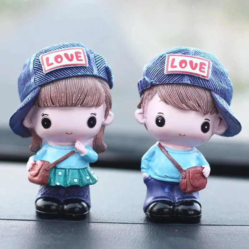 Creative Car Decorative Figurines Cute Couple Dolls Wish Fulfillment Home Desktop Small Ornaments Ideal for Vehicle Interior