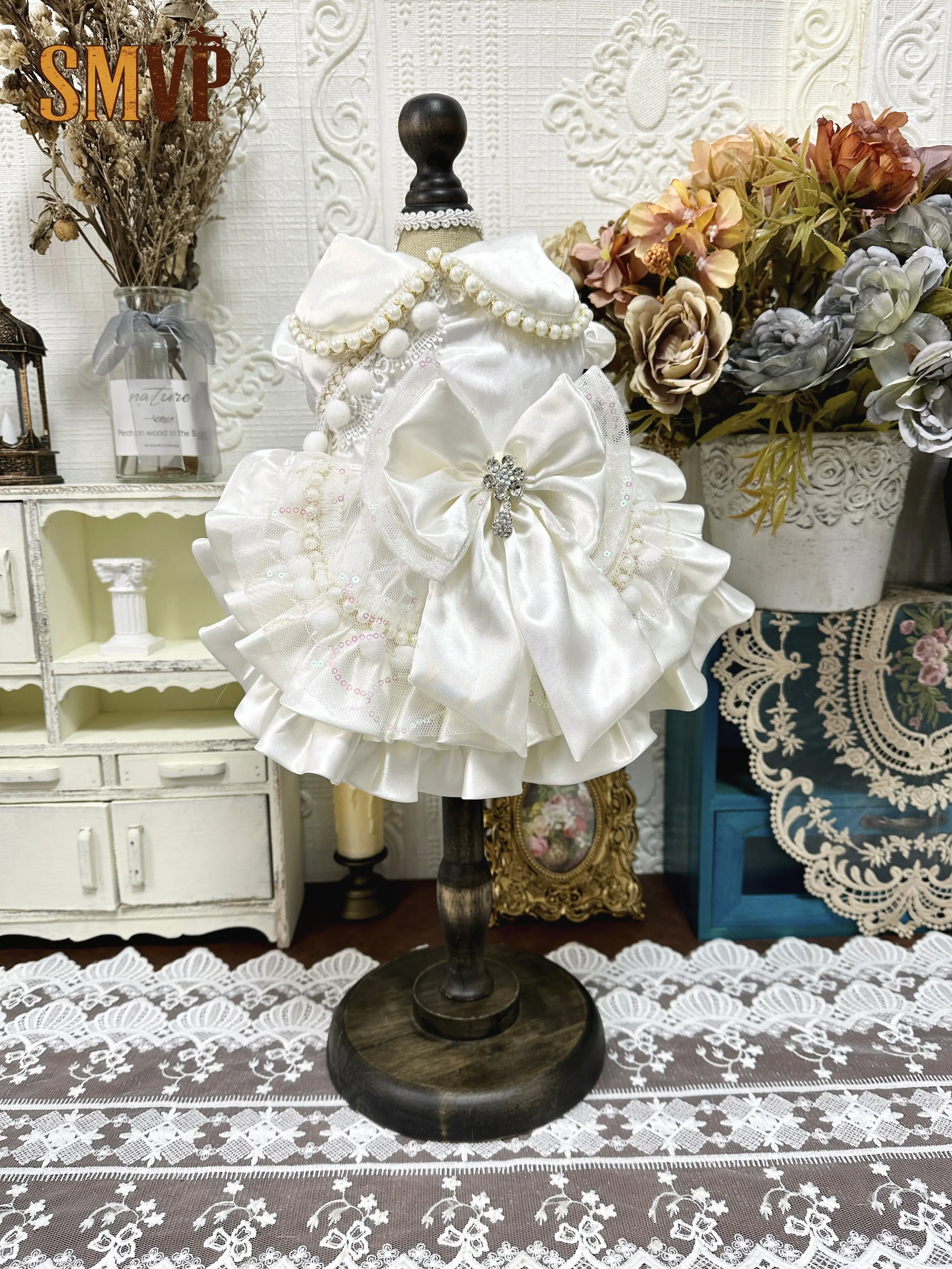 

Original Design Pet Wedding Dress Gorgeous Lolita Lace with Rhinestone Decorations Gentle Elegant Style Cat Small Dog Dress