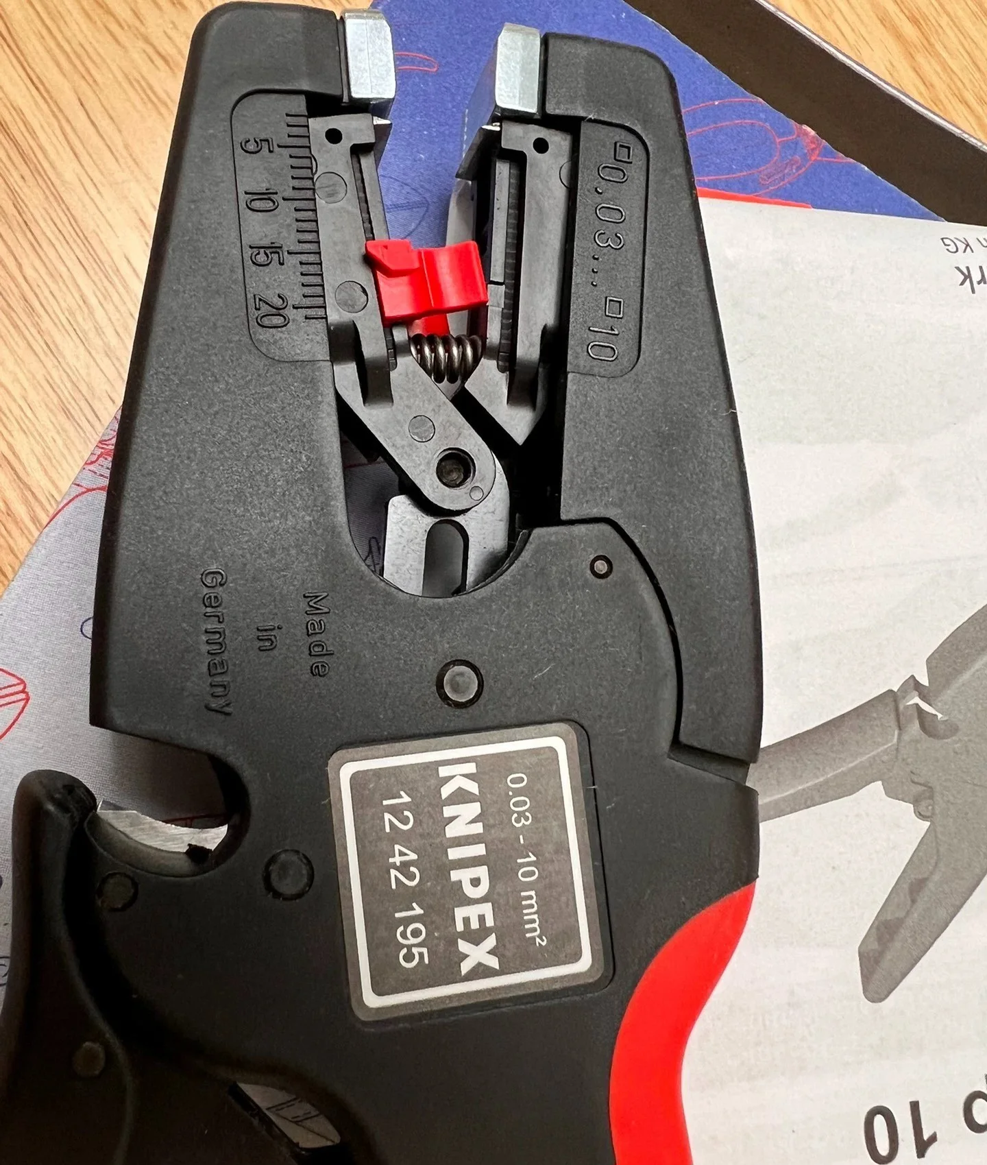 KNIPEX-متجرد عزل أوتوماتيكي ، متعدد الأشرطة 10 أدوات ، من من من ، من 32 إلى 8 AWG ، من نوع KNIPEX