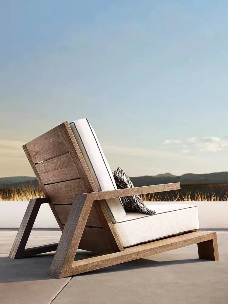 أريكة خشبية صلبة خارجية إسكندنافية بسيطة كرسي من الخيزران نموذج غرفة