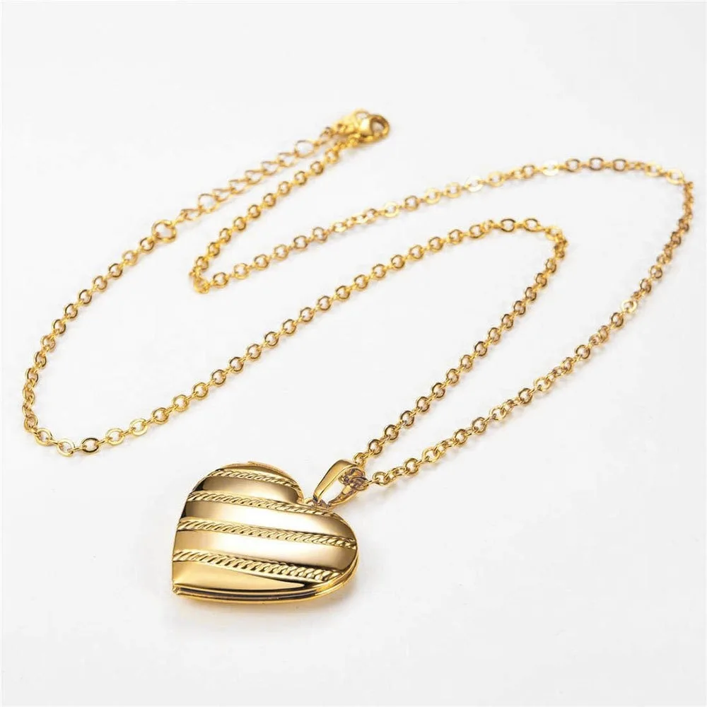 Stainless Steel Heart Pendant Necklace Striped Openable Photo Locket Necklace DIY Memory Picture Frame Jewelry Accessories