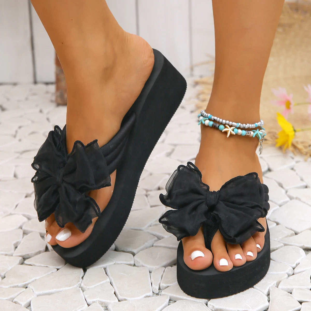 Frische und schlichte, elegante Damen-Flip-Flops mit Schleife – Detail 5