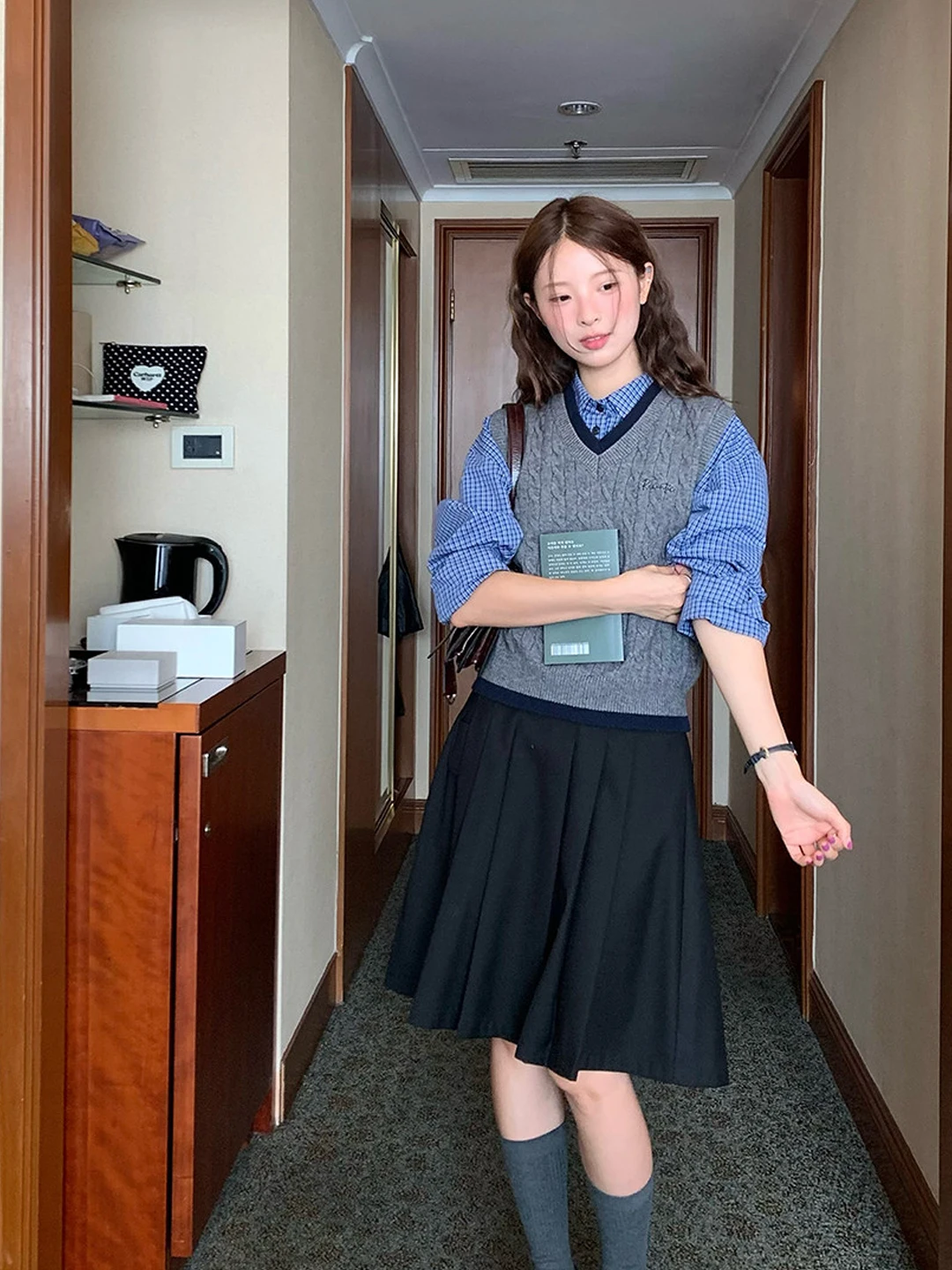 Korean Retro Miu Plaid Shirt Women's Spring Autumn New Small Size Inner Wear Commuting Vest V-neck Checkered Blouse Girls
