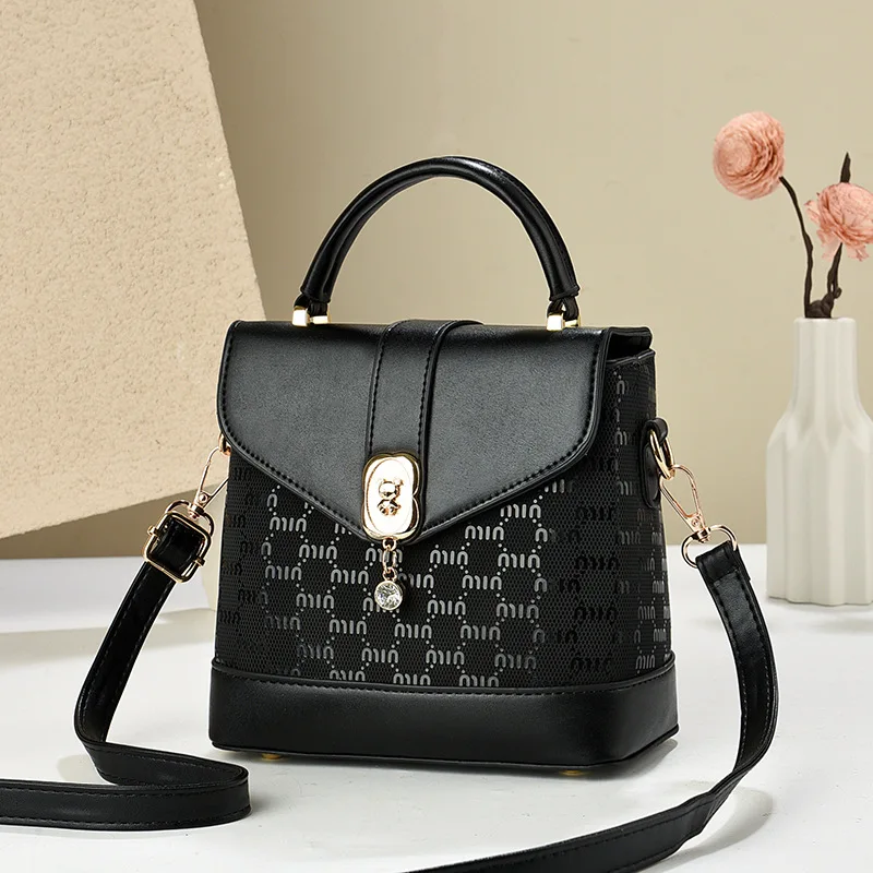

2025 Trendy Shoulder Bag for Women - Lightweight Summer Crossbody Purse, Stylish & Versatile
