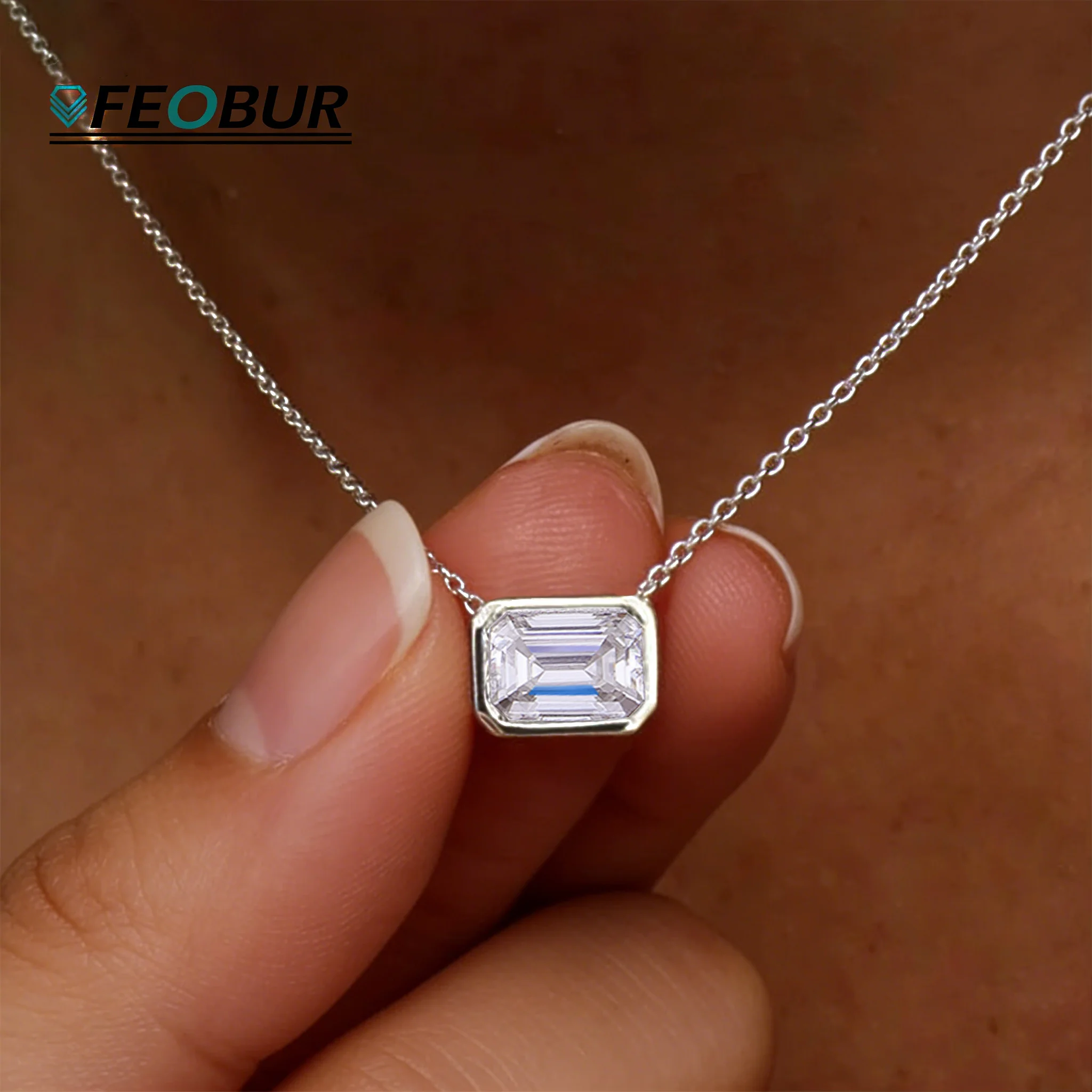 

Кулон-подвеска FEOBUR с муассанитом изумрудной огранки 2 карата, серебро S925, сертифицированный, с оправой, имитация бриллианта, цепочка на шею для женщин, ювелирные подарки