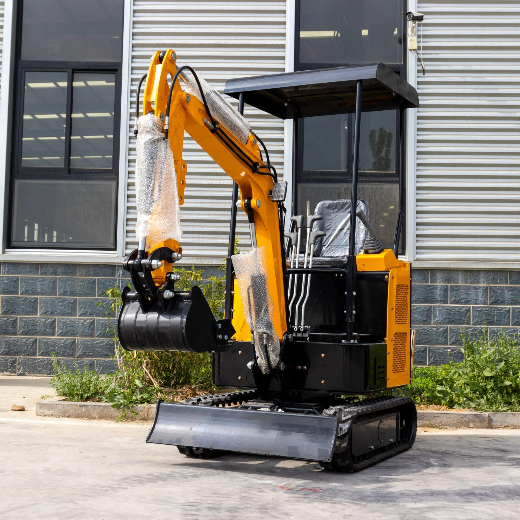 Mini Excavator EX15 Hot Selling Excavator  Mini 1 1.2 1.8 2 Ton Bagger Excavator with Optional Roof