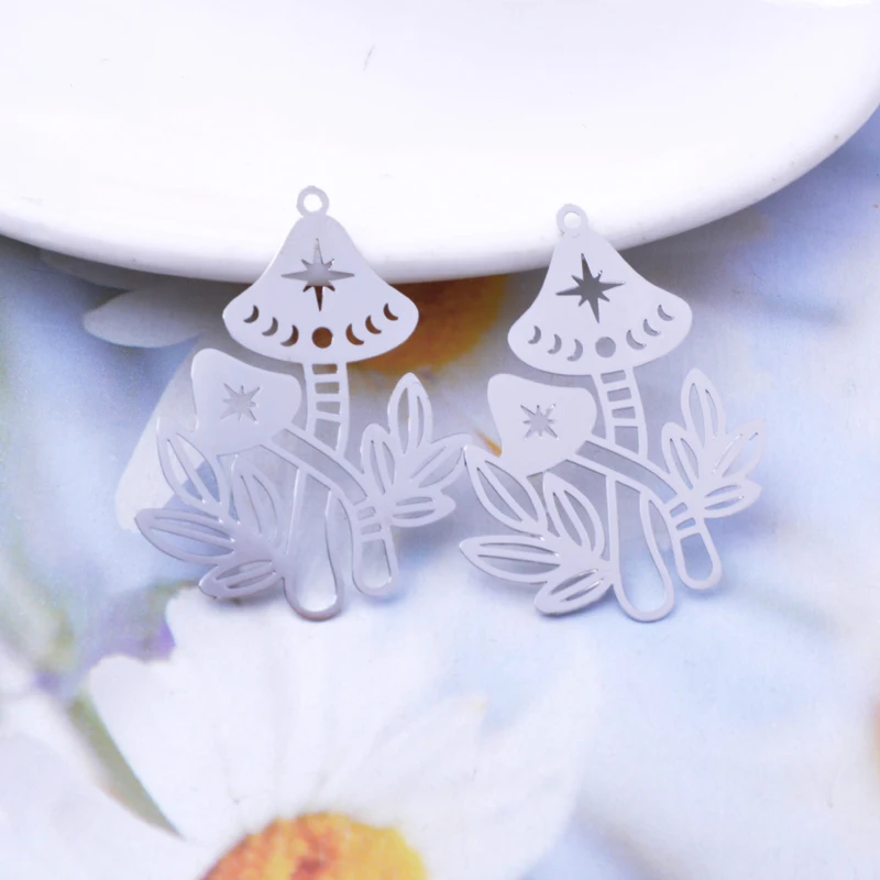 30 Stück AD3481 29,5*35mm Filigrane Pilz-Anhänger Ohrring Metall Messing Dünner Anhänger DIY Schmuck Ohrring Herstellung – Detail 4