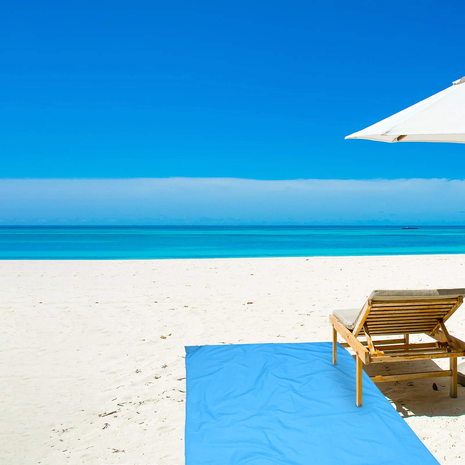 

High Quality Nylon Waterproof Outdoor Camping Picnic Mat Folding Moisture Proof Mat Portable Beach Blanket Picnic Blanket