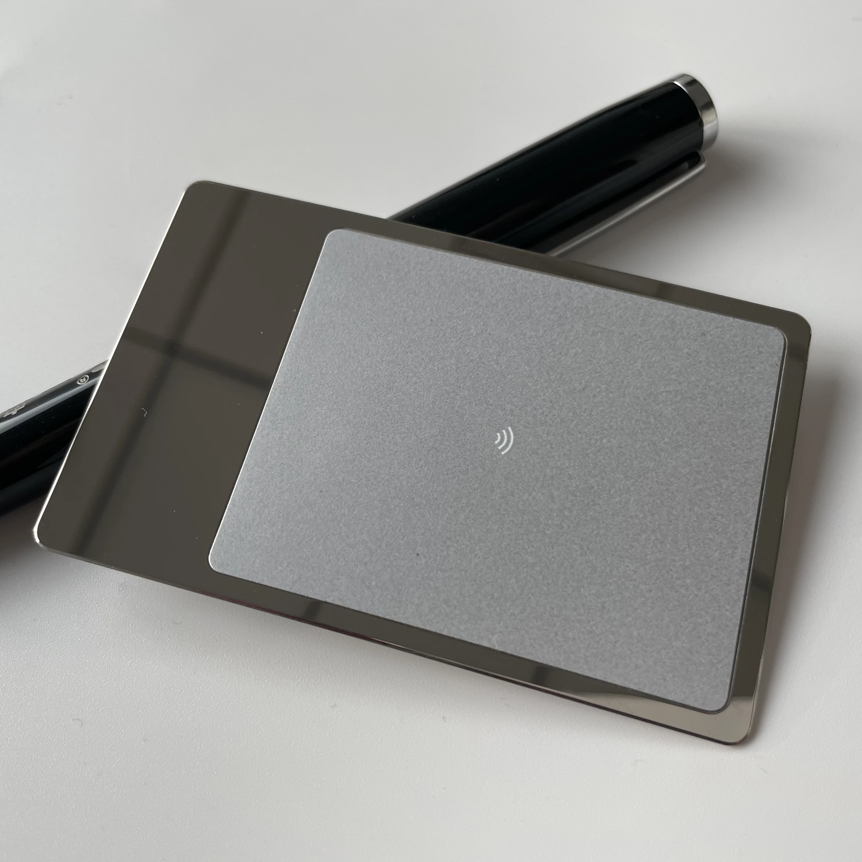 

Customized product Customized Engraving Stainless Steel NFC Metal ID Card Blank Silver Metal Business Card