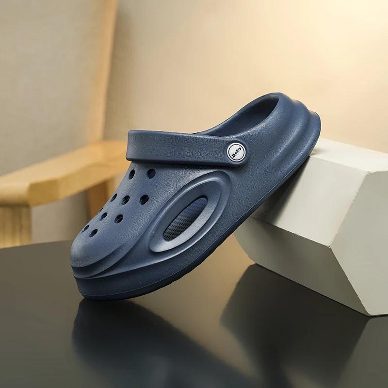 Boys And Girls Beach Sandals Adjustable Outdoor Slippers Children Cute Soft Sole Slides Non-Slips Kids Sandals