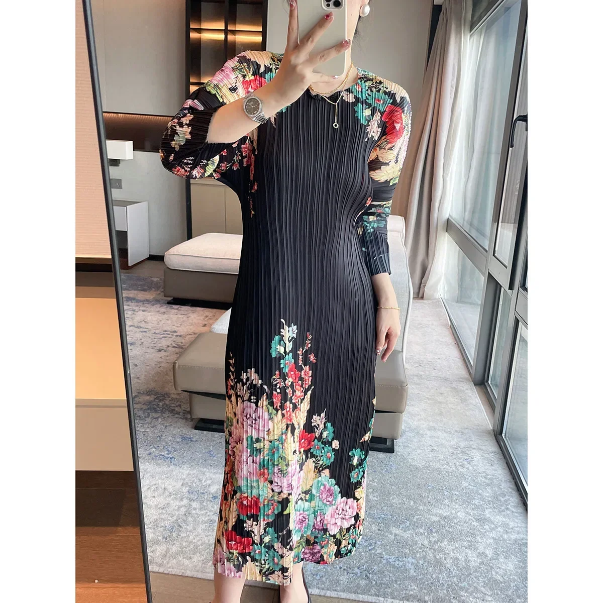 Pleats Pleated Dress 2024 Fall New Age-reducing Design Printing Round Neck Dress Female Temperament Elegant Thin Long Dresses