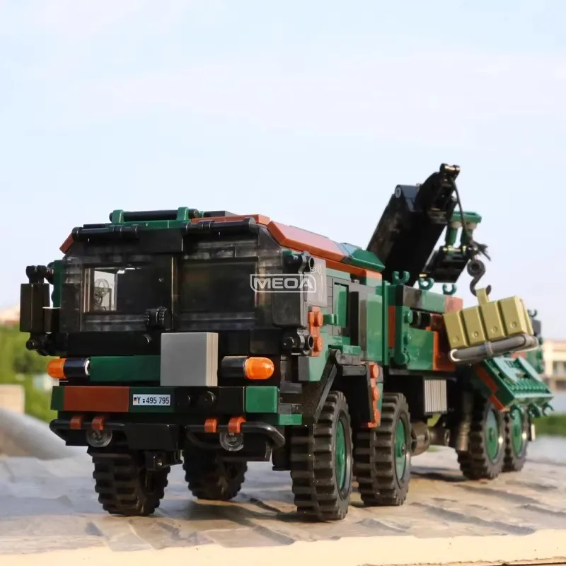 

WW2 German KAT1 8x8 Military Truck Building Block Leopard 2A6 Tank Bricks Model DIY Military Tank Car Hobby Collection Toys