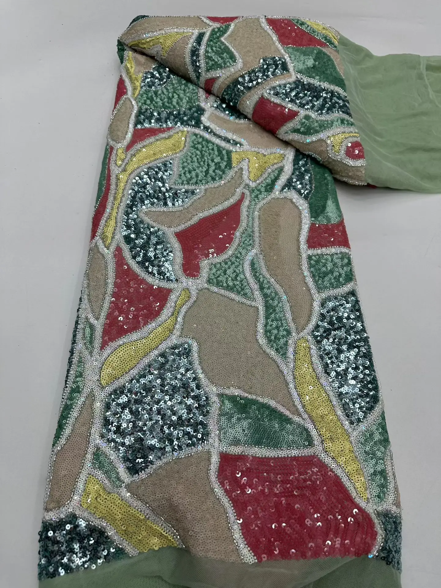 

Luxury African Sequins Beaded Lace Fabric 2026 High Quality Lace 5 Yards Gold French Lace Fabric Nigerian Lace Fabrics Party