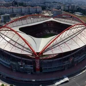 ملعب بنفيكا البرتغال ملعب RU مسابقة ملاعب كرة القدم ، بناء لعبة نموذجية للأطفال ، صندوق أصلي ، هدية أطفال ، مضحك ، 84 قطعة لكل مجموعة أعلى 10 مبيعات لحاف بنفيكا - رقم 10