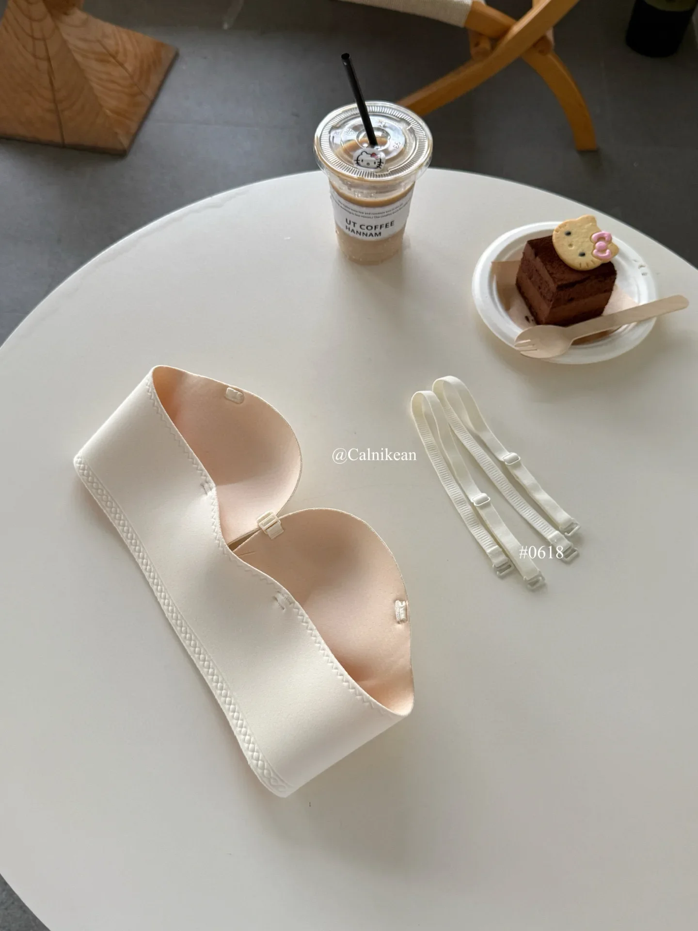 Modischer, seitlich gekreuzter, trägerloser Bandeau-BH mit Schnallendesign, bequemer, stützender Push-up-BH für Damen – Detail 20