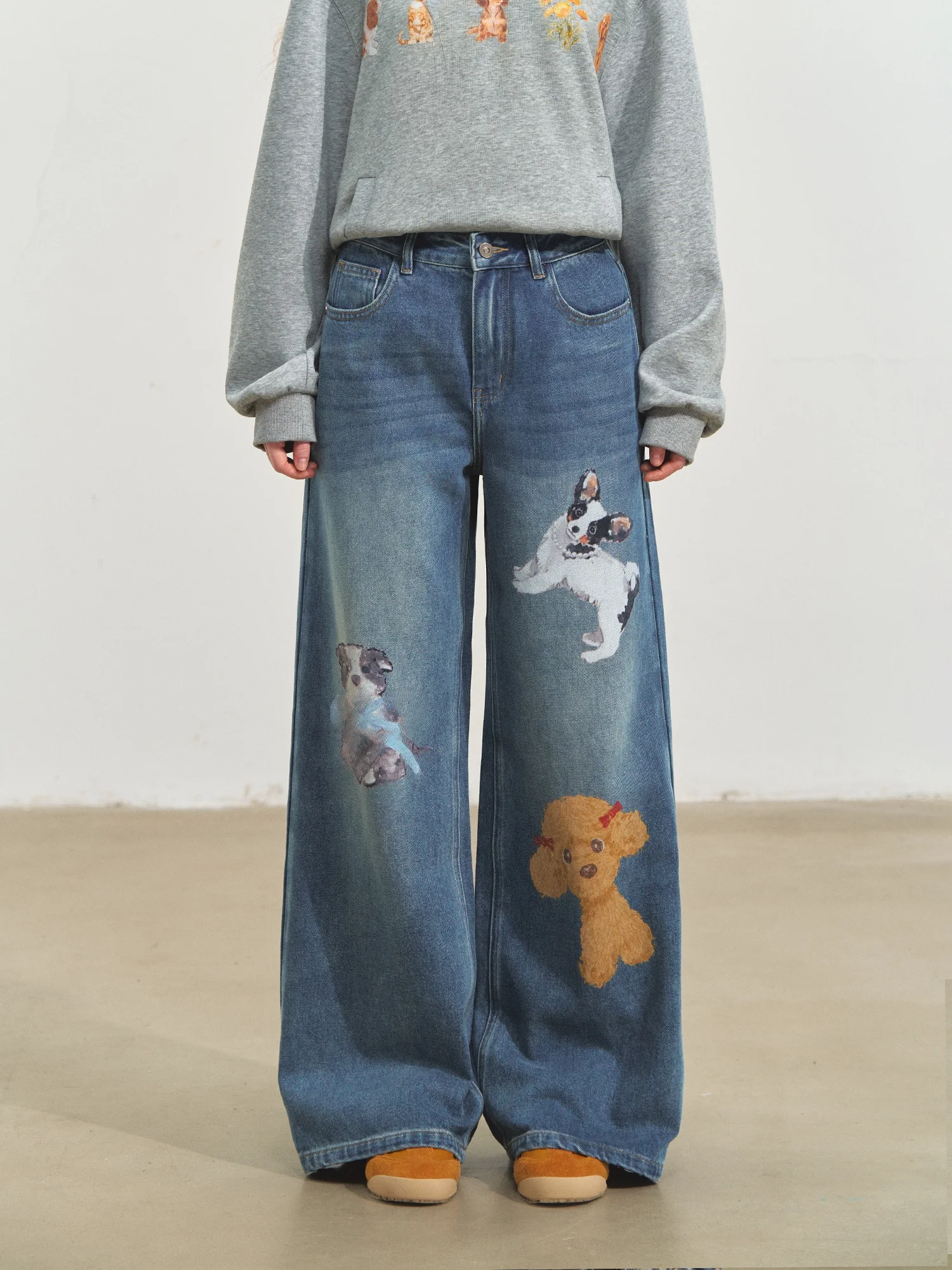 

SOMESOWE Cute Pet Wide Leg Jeans Cotton l Waist Zipper Closure Cartoon Pattern Loose Fit Ladies Jeans Neutral Sle