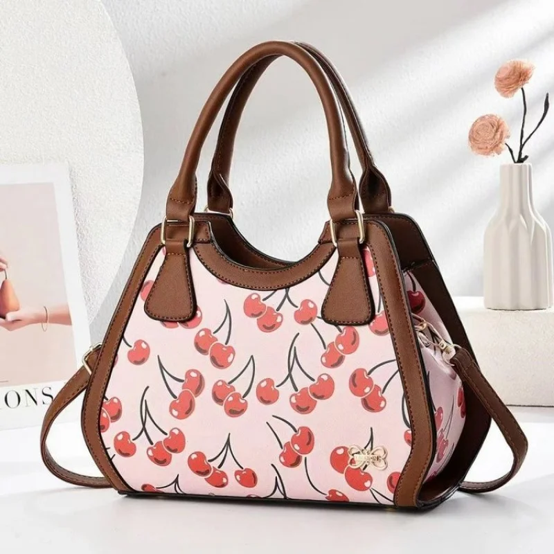 

Fashionable Leather Women's Messenger Bag Luxury Brand Classic Elegant Trendy Design Casual Commuter Vintage Bag