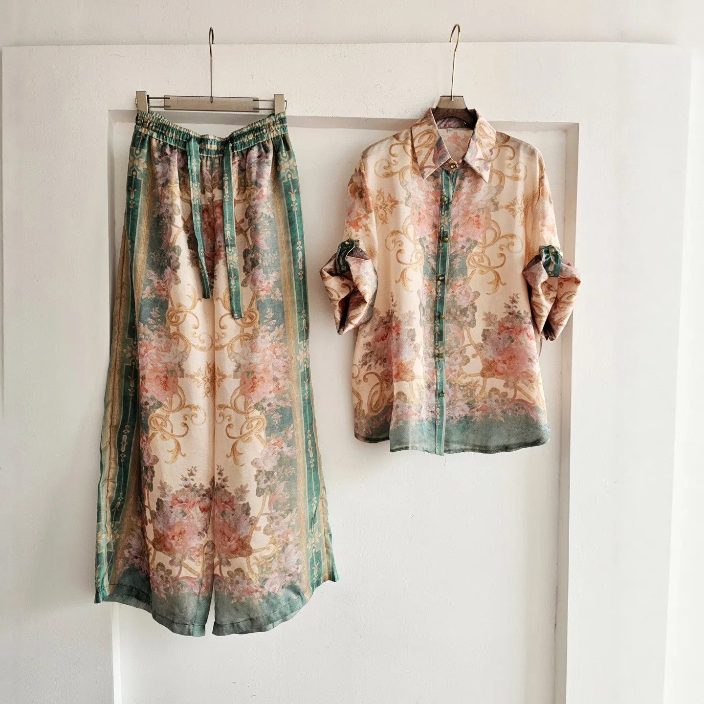 

Baroque French Vintage Florals Printed Shirt Silk Satin Simulation Loose Pant Sets Holiday Style Casual Two Piece Women Suit