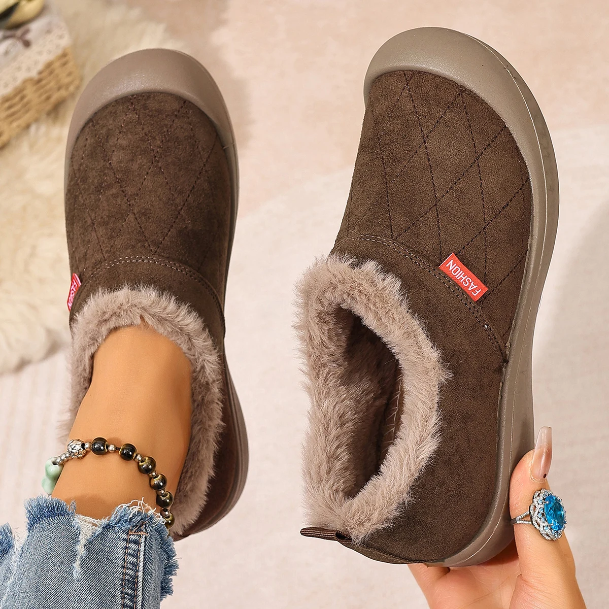 

Women's cotton shoes for winter 2025; outdoor leisure cotton shoes; warm and anti-slip; free shipping for women's cotton