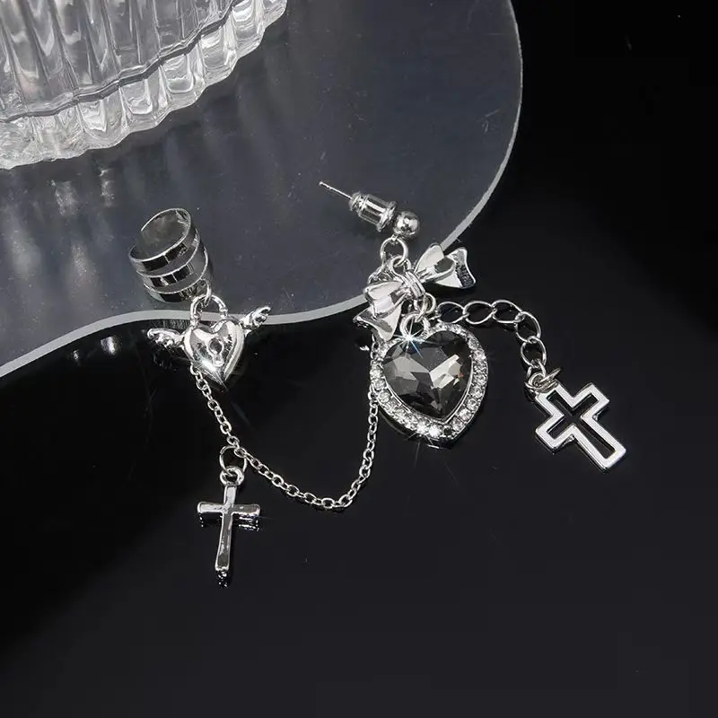 Dark Punk Vintage Metal Chain Cross Love Earrings Women Personalized Hip Hop One Piece Ear Bone Clips Party Jewelry Gift