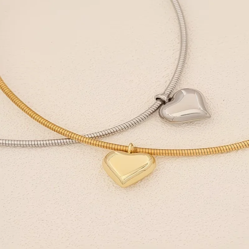1pc Minimalist Love Heart Pendant Women'S Choker Stainless Steel Romantic Heart-Shaped Design Versatile Light Luxury & Premium T