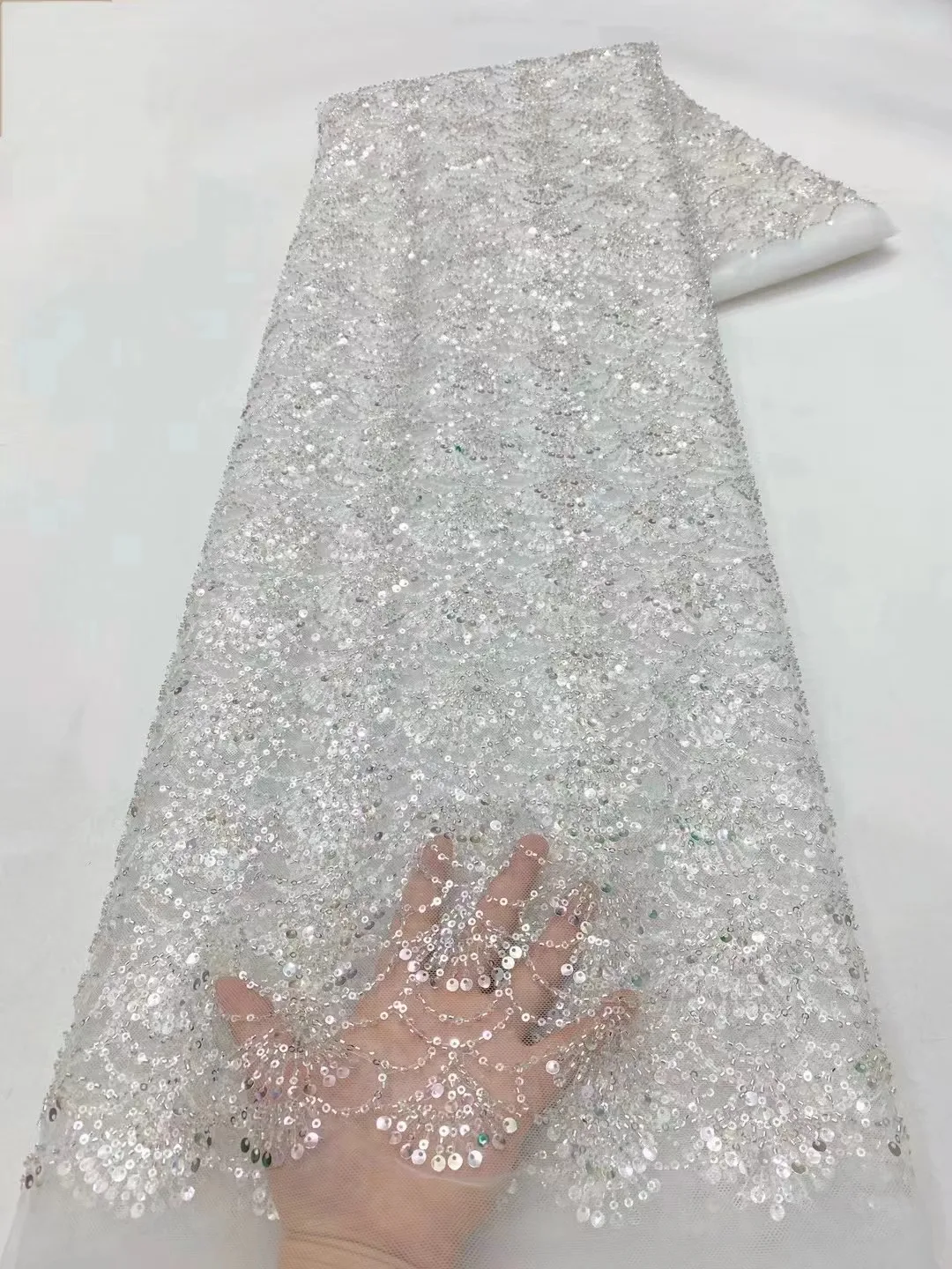 

Latest High Quality Elegant Classic Embroidered Beaded Lace African French Mesh Sequin Lace Fabric For Wedding Dress