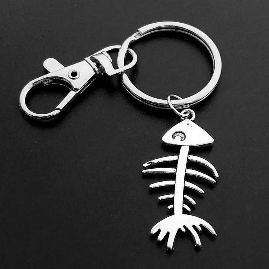 New Fashion Fish Bone Keychain Metal Fish Skeleton Bone Key Chain for Men and Women