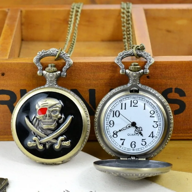 Drop Glue Ghost head flip retro punk pirate skull quartz pocket watch classic gift bronze anime watch for men and women