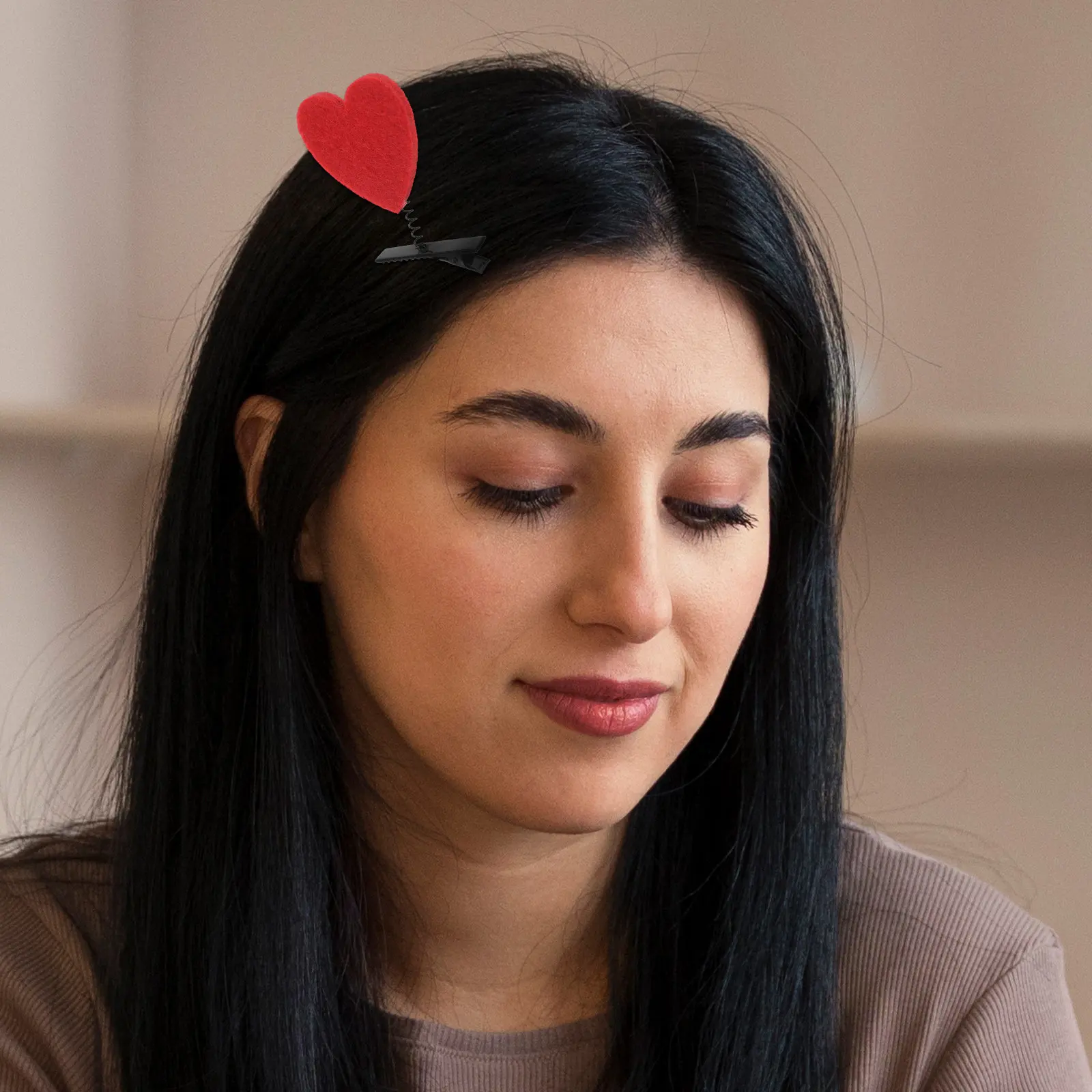 

10 шт. заколок для волос в форме сердца, красные, аксессуары на День святого Валентина, для вечеринок и повседневной носки, милые стильные заколки для девочек и женщин, красные заколки-сердечки для волос