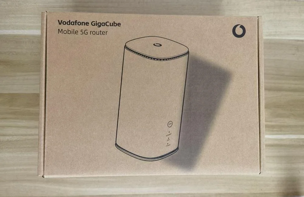 ZTE MC888 Ultra 5G Indoor CPE,Wi-Fi 6E with 6000 Mbps Peak Rate, 3.8 Gbps 5G Router,4G LTE Cat 22,10dBi Antenna, 2.5GbE Port,NFC