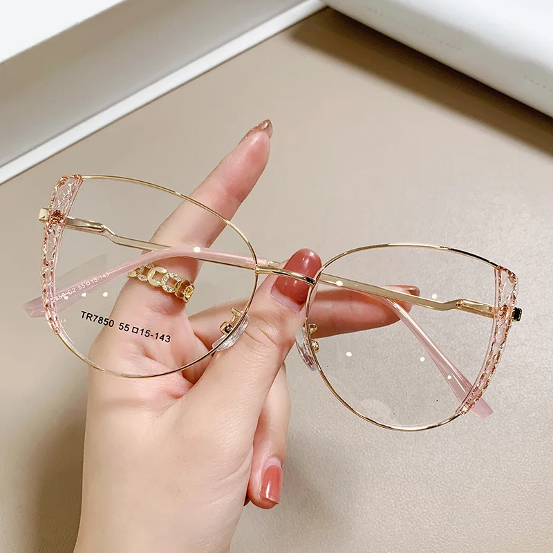 Lady beautiful anti-blue light women round frame metal glasses frame fashion trend computer office decoration glasses presbyopia