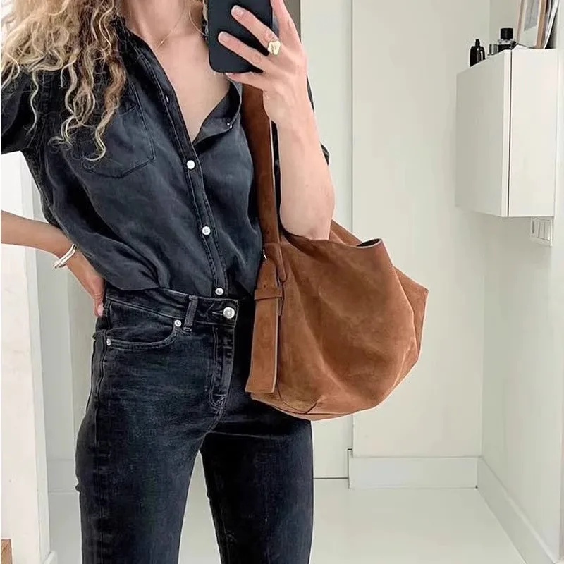 

Retro - style large - capacity brown handbag for women, stylish leather shoulder bag