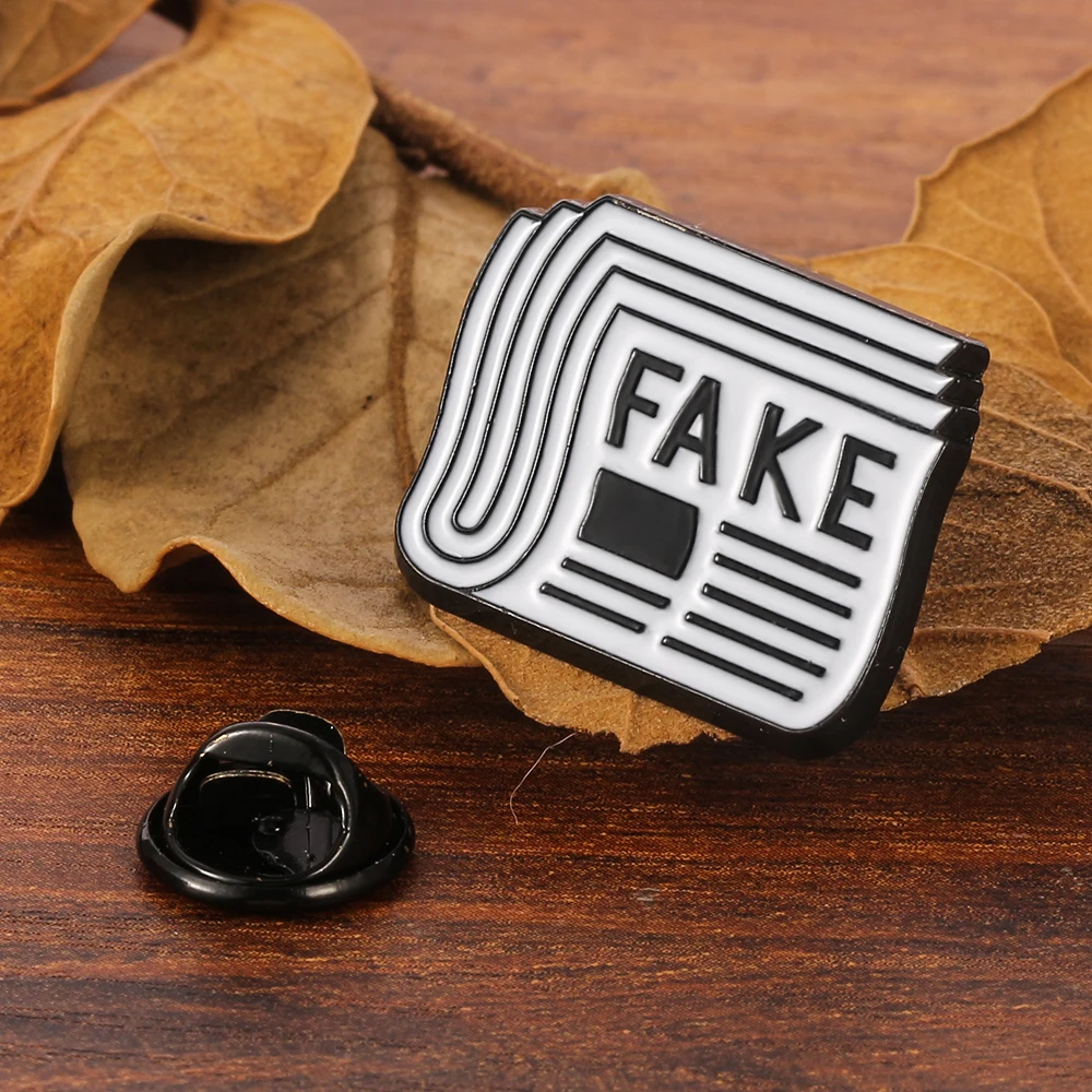 Fake Newspaper Cute Enamel Brooch Fashion Lapel Pin Journalist Newspaper Office Gift For Man Women Coat Jackets Suit Badges