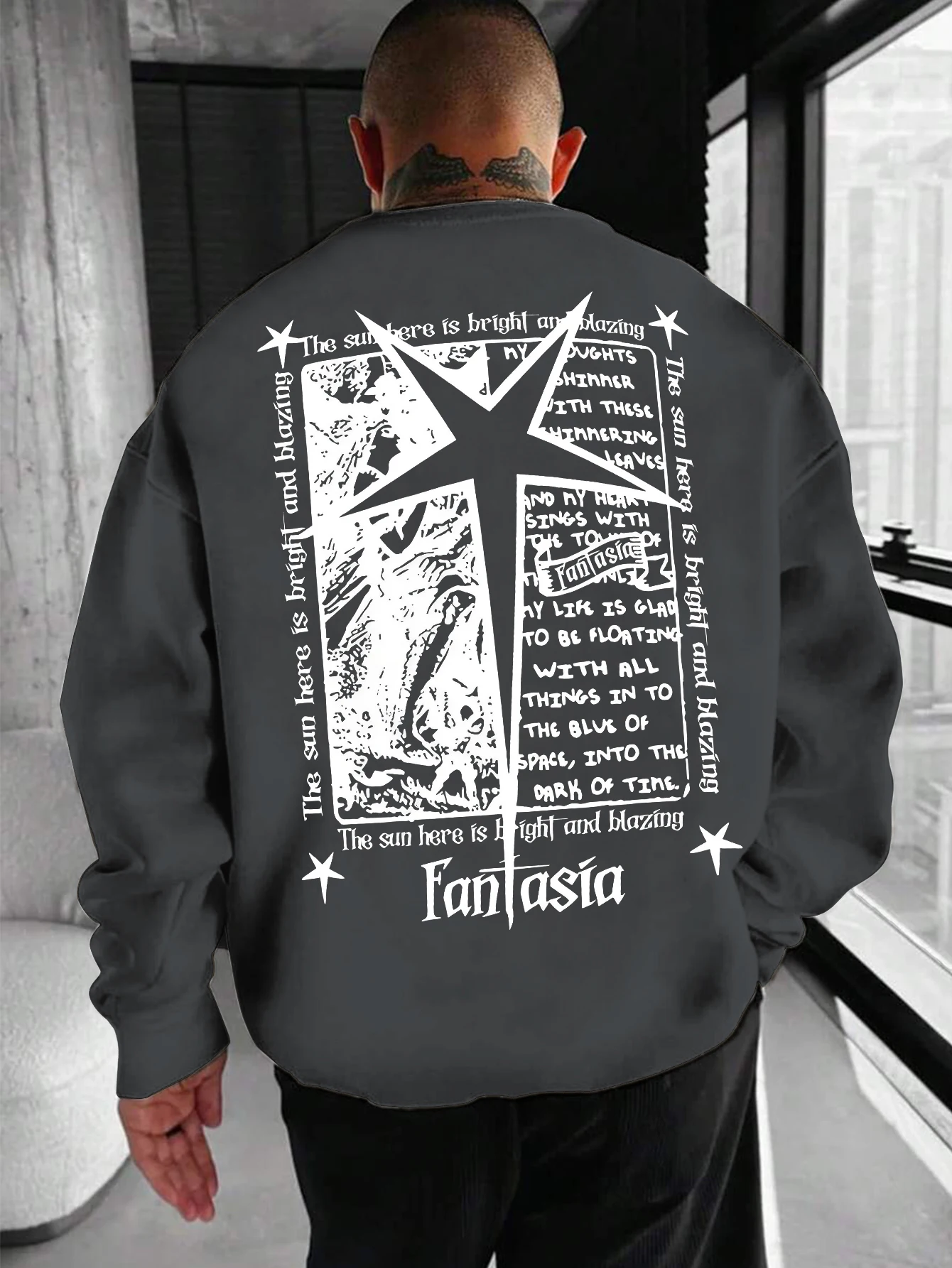 Men's Fantasia Star Frame Text Graphic Crewneck Sweatshirt Vintage Newspaper Print Long Sleeve Loose Punk Streetwear Pullover