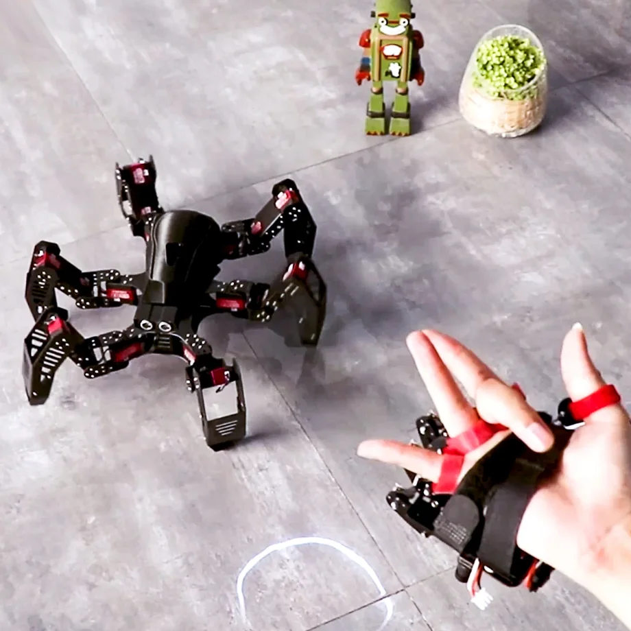 NEW Programmable Wireless Mechanical Hand Servo Controller for Robot Arm and Humanoid Robot
