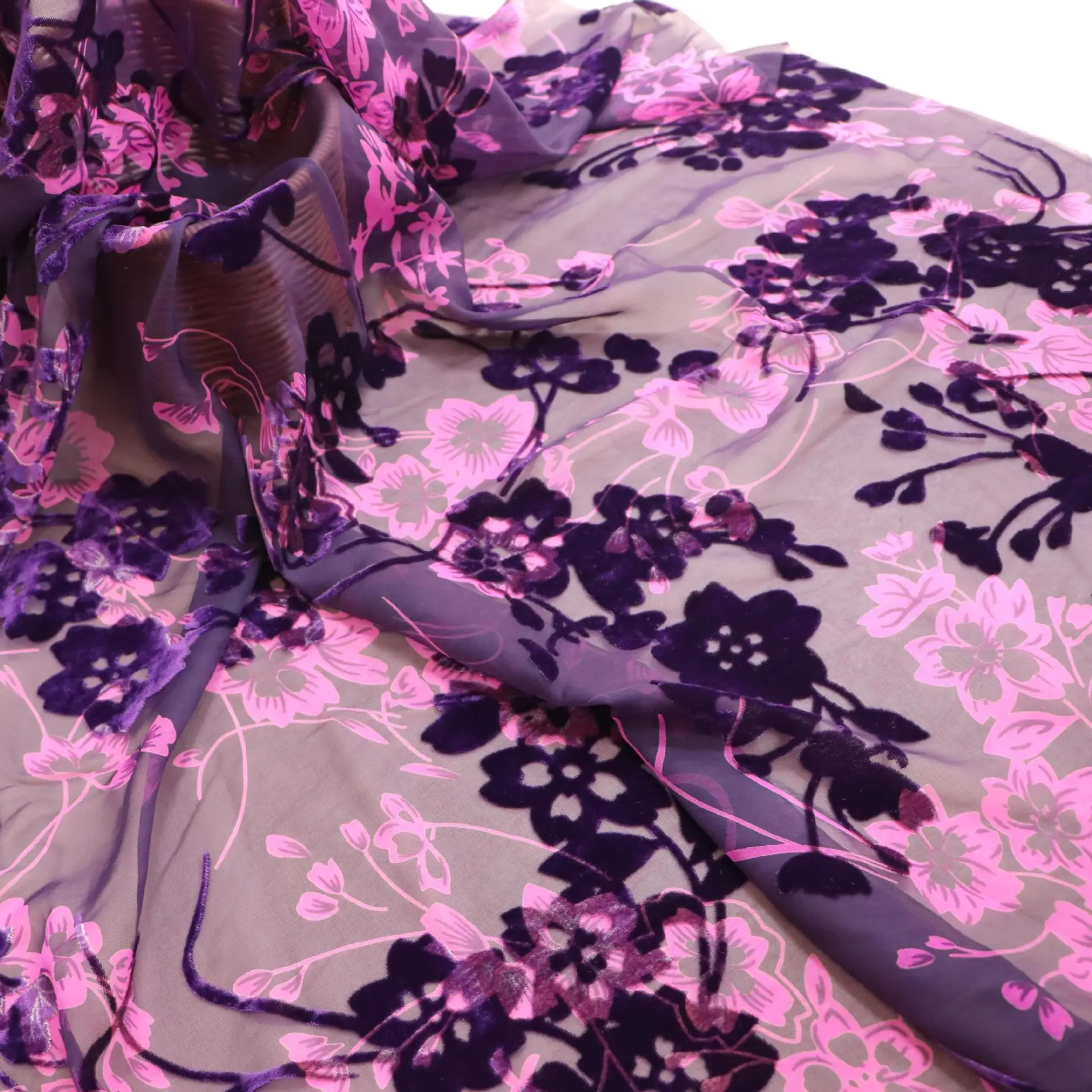 

High Quality Woven Brocade Sticky Velvet Printed Fabric Burnt out Burnt Velvet Cheongsam Dress Nightdress Fabric