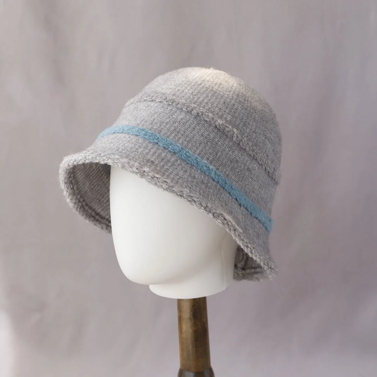 2025 شريط الصوف محبوك قبعة صياد للنساء في الخريف والشتاء قبعة بحافة لدفء الشتاء ، قبعة حوض الصوفية متعددة الاستخدامات #1